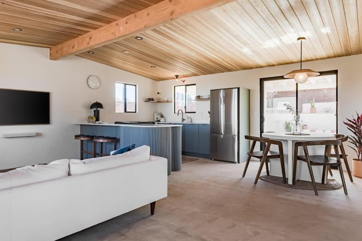 Joshua Tree - Le Tout Petit W Hot Tub Exterior photo
